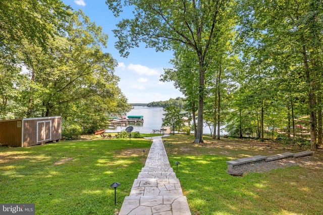 464 DOUGLAS RD, Mineral, VA 23117