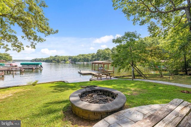 464 DOUGLAS RD, Mineral, VA 23117