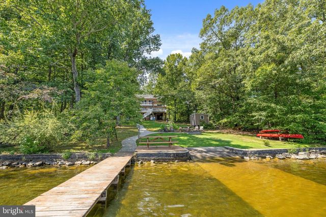 464 DOUGLAS RD, Mineral, VA 23117