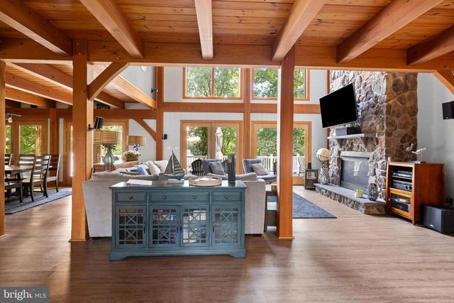 464 DOUGLAS RD, Mineral, VA 23117