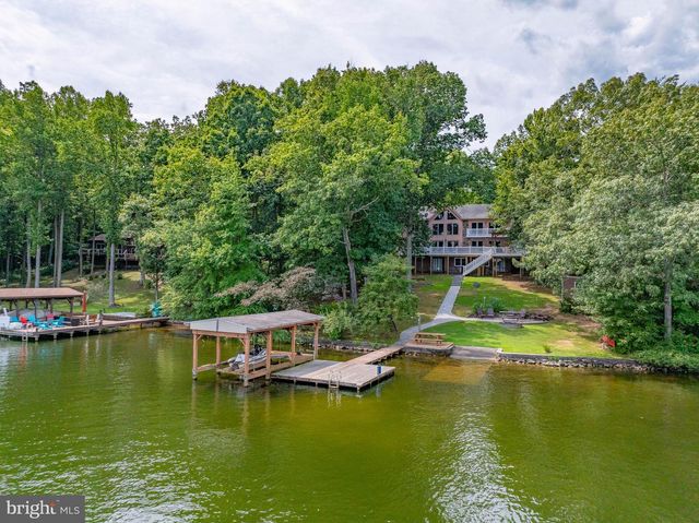 464 DOUGLAS RD, Mineral, VA 23117