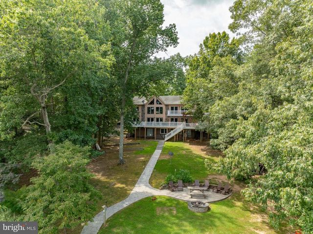 464 DOUGLAS RD, Mineral, VA 23117