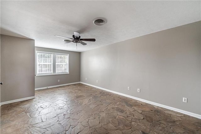 2307 HORSESHOE Drive, Alexandria, LA 71301