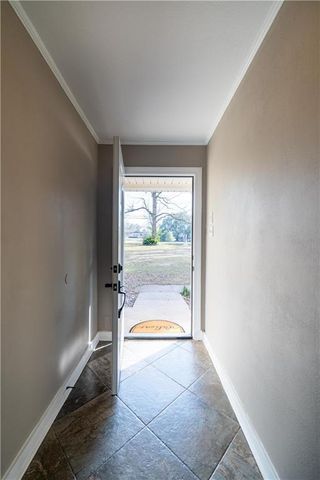 2307 HORSESHOE Drive, Alexandria, LA 71301