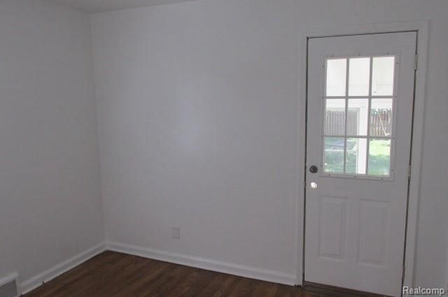 613 Riverbank Street, Lincoln Park, MI 48146