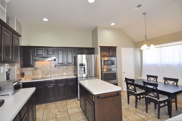 12427 Hart Cliff, San Antonio, TX 78249