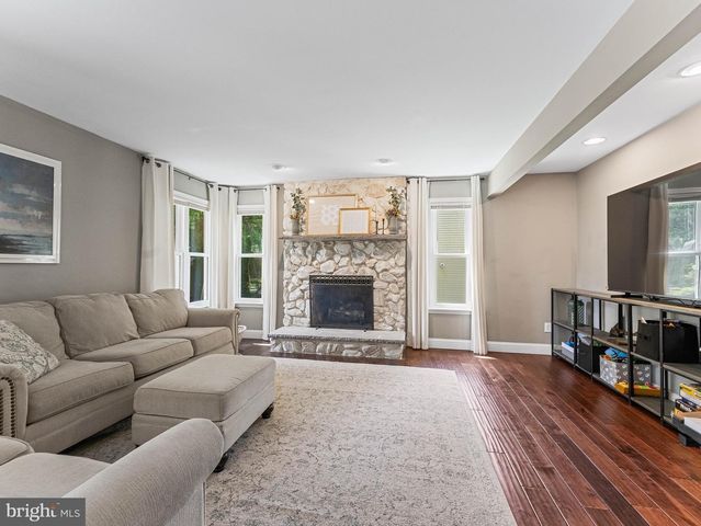 6 MARGAUX, West Deptford, NJ 08096