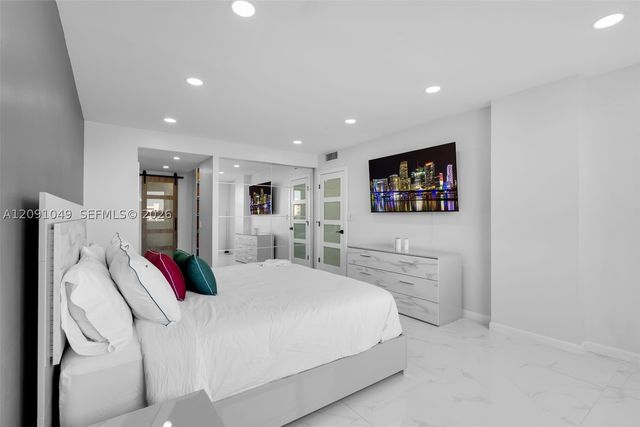 3800 Hillcrest Dr 203, Hollywood, FL 33021