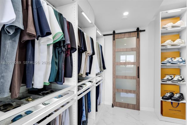 3800 Hillcrest Dr 203, Hollywood, FL 33021