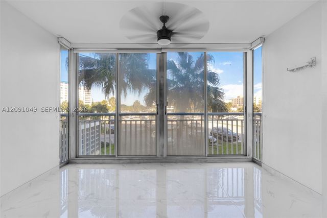 3800 Hillcrest Dr 203, Hollywood, FL 33021