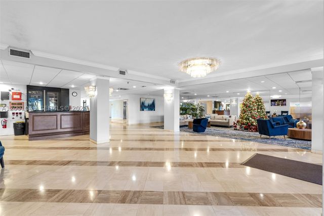 3800 Hillcrest Dr 203, Hollywood, FL 33021