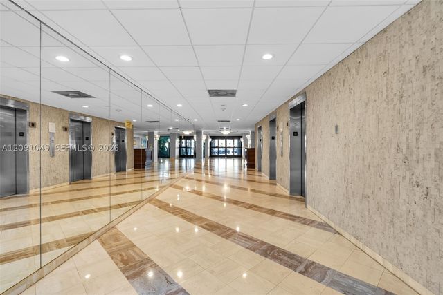 3800 Hillcrest Dr 203, Hollywood, FL 33021
