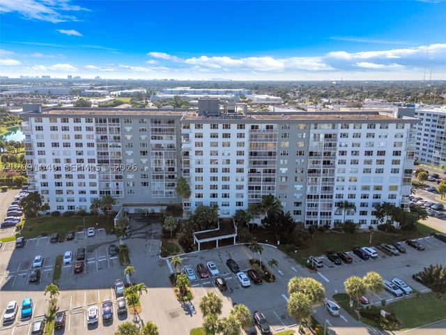 3800 Hillcrest Dr 203, Hollywood, FL 33021