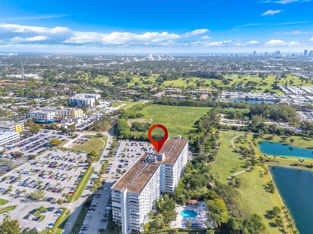 3800 Hillcrest Dr 203, Hollywood, FL 33021
