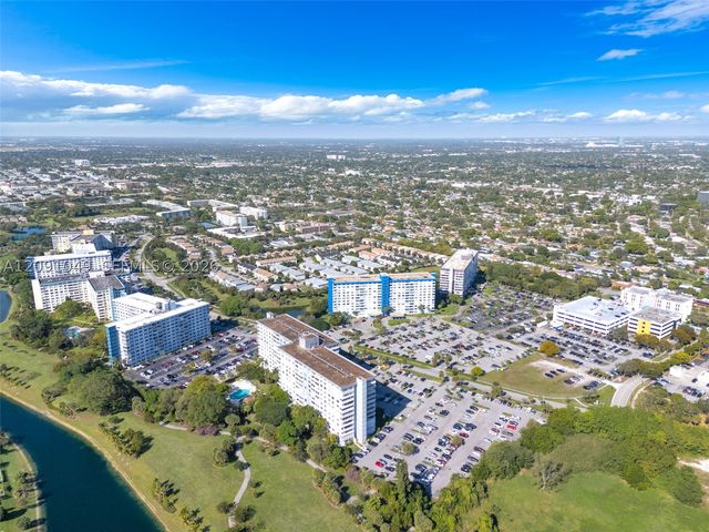 3800 Hillcrest Dr 203, Hollywood, FL 33021