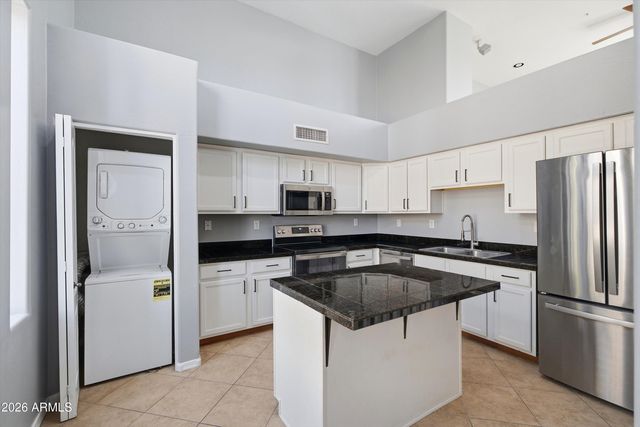 724 S BECK Avenue, Tempe, AZ 85281