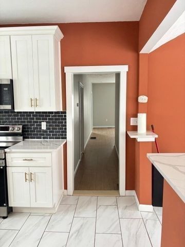 60 Silver Lake St, Athol, MA 01331