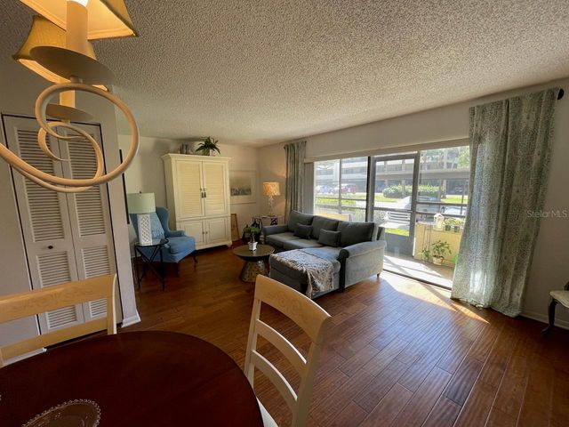 13612 S VILLAGE DRIVE 108, Tampa, FL 33618
