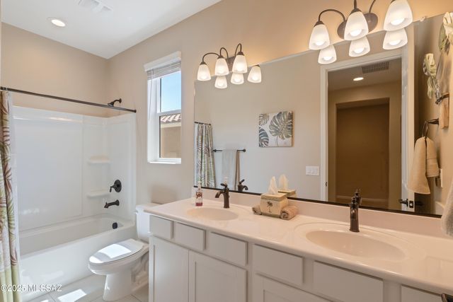 7738 W Laurel Lane, Marana, AZ 85658