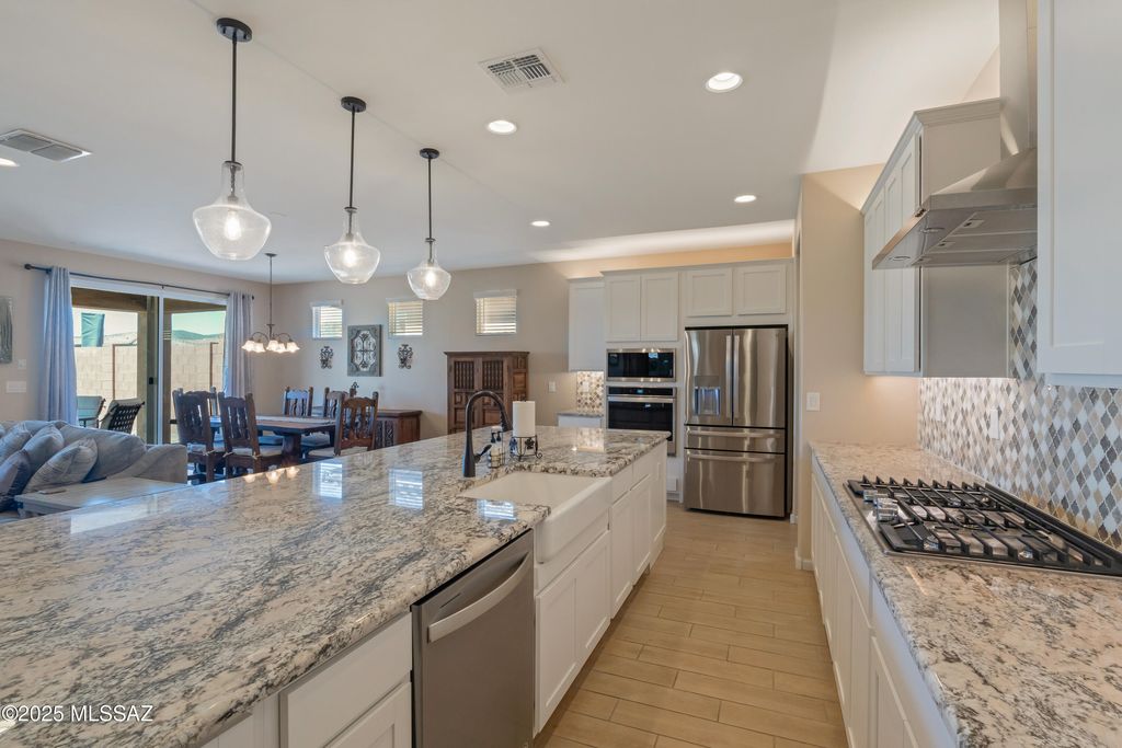 7738 W Laurel Lane, Marana, AZ 85658