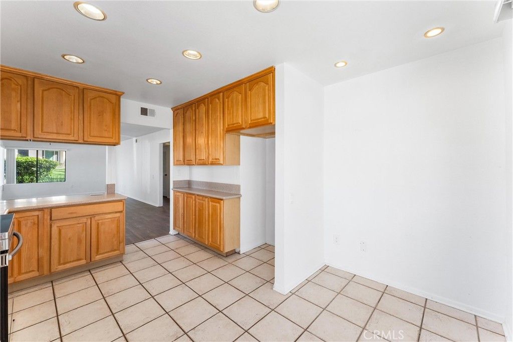 Image 8 of property listing at 692 Archwood Avenue, Brea, CA 92821