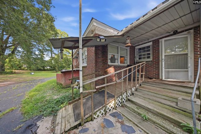 421 S Wheeler Avenue, Prosperity, SC 29127