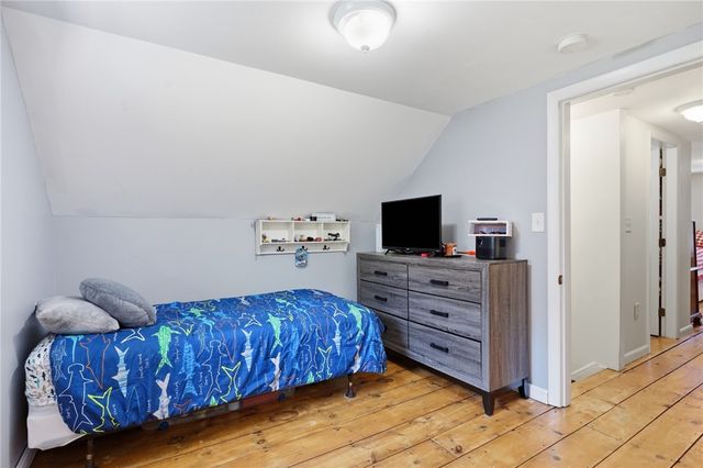 7 Dexter Street, Coventry, RI 02816