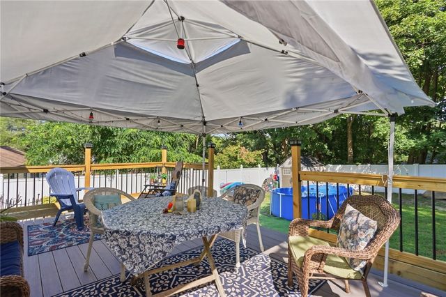 7 Dexter Street, Coventry, RI 02816