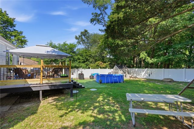 7 Dexter Street, Coventry, RI 02816