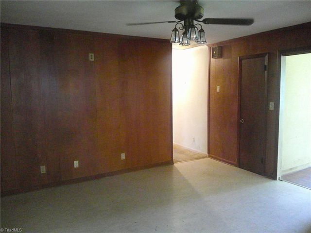 320 E Vandalia Road, Greensboro, NC 27406