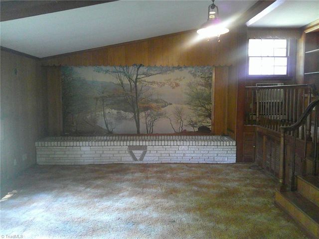 320 E Vandalia Road, Greensboro, NC 27406