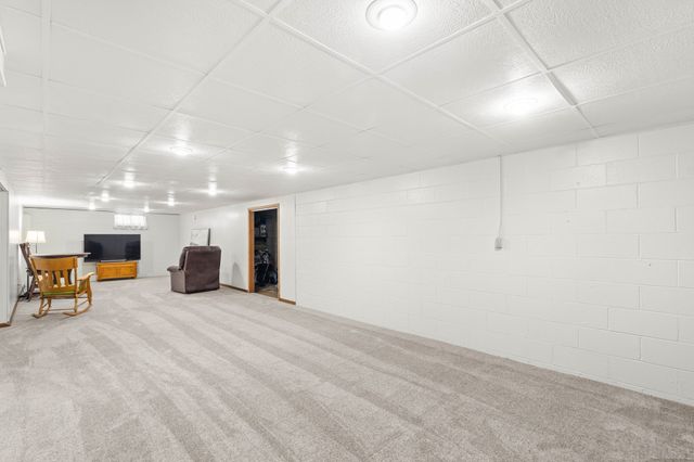 809 E North Street, Madrid, IA 50156