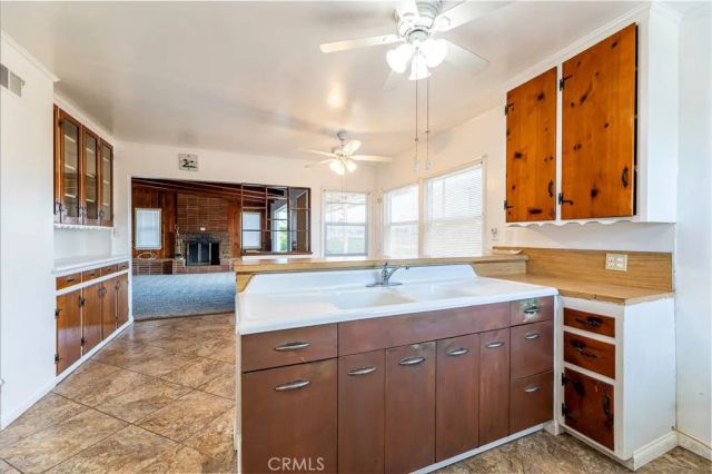 13570 Meyer Road, Whittier, CA 90605