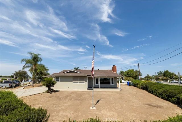 13570 Meyer Road, Whittier, CA 90605