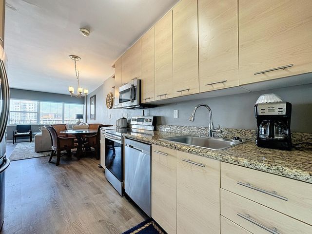 3250 NE 28th Street 707, Fort Lauderdale, FL 33308