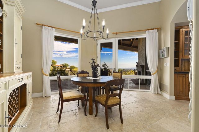 3140 E Crest Shadows Drive, Tucson, AZ 85718