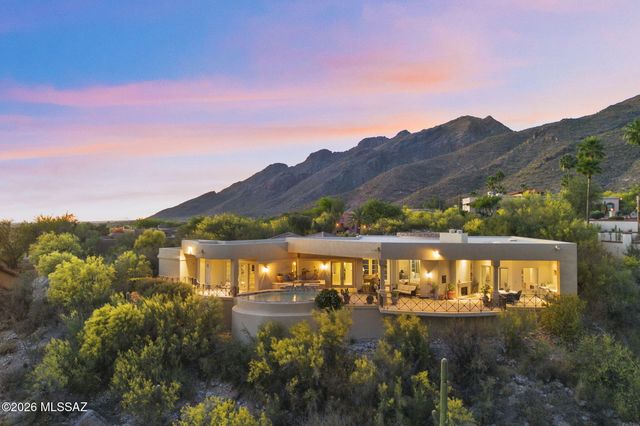 3140 E Crest Shadows Drive, Tucson, AZ 85718