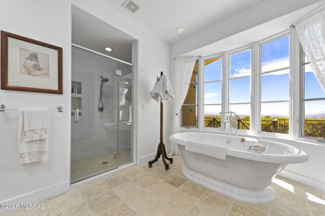 3140 E Crest Shadows Drive, Tucson, AZ 85718