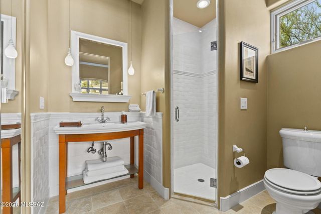 3140 E Crest Shadows Drive, Tucson, AZ 85718