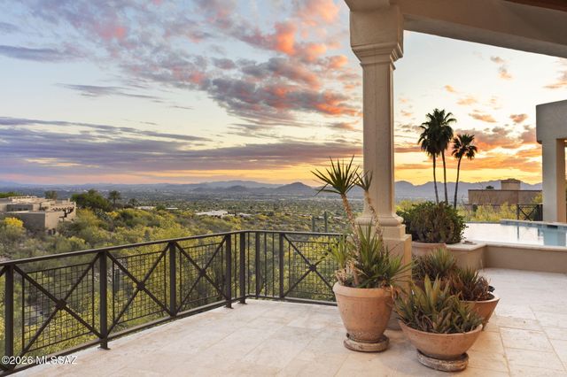 3140 E Crest Shadows Drive, Tucson, AZ 85718