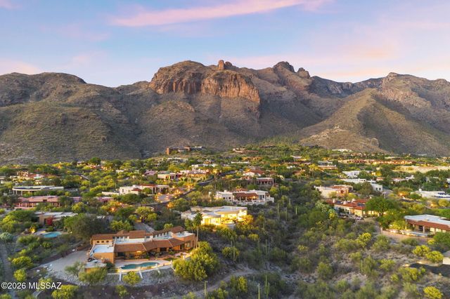 3140 E Crest Shadows Drive, Tucson, AZ 85718