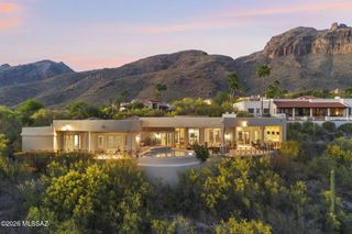 3140 E Crest Shadows Drive, Tucson, AZ 85718