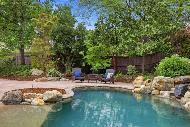 4917 Village Green Dr, El Dorado Hills, CA 95762