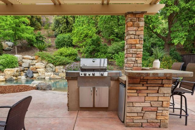 4917 Village Green Dr, El Dorado Hills, CA 95762