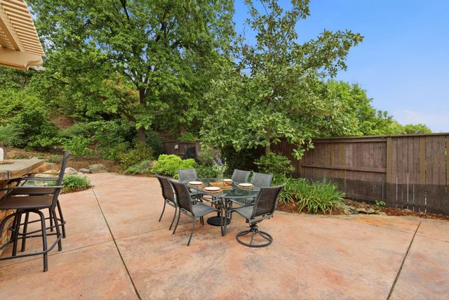 4917 Village Green Dr, El Dorado Hills, CA 95762