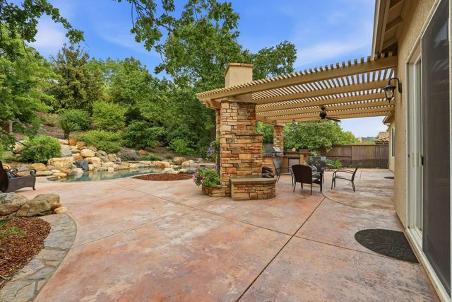 4917 Village Green Dr, El Dorado Hills, CA 95762