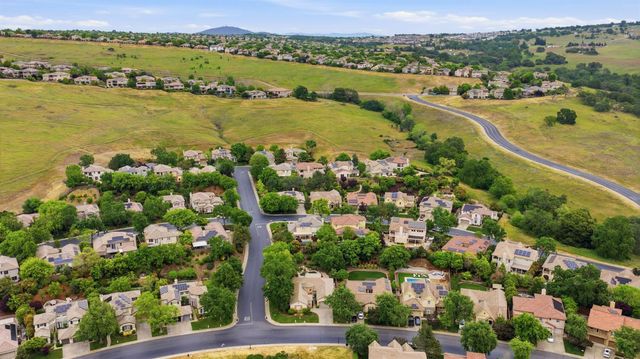 4917 Village Green Dr, El Dorado Hills, CA 95762