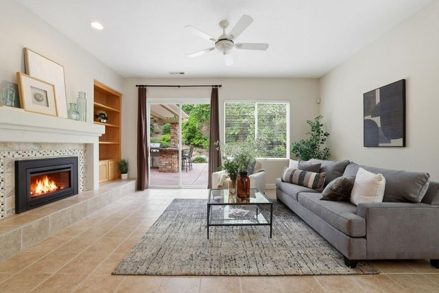 4917 Village Green Dr, El Dorado Hills, CA 95762