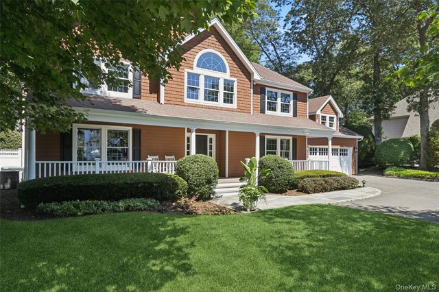 11 Cobblestone Court, Centerport, NY 11721