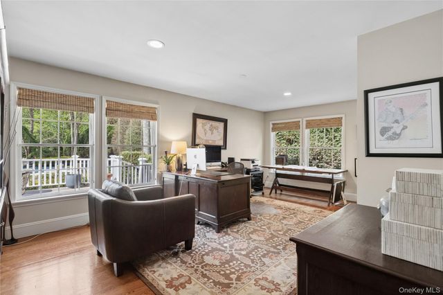 11 Cobblestone Court, Centerport, NY 11721